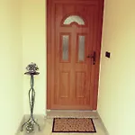 Pensión Kris With Private Entrance & Private Bathroom