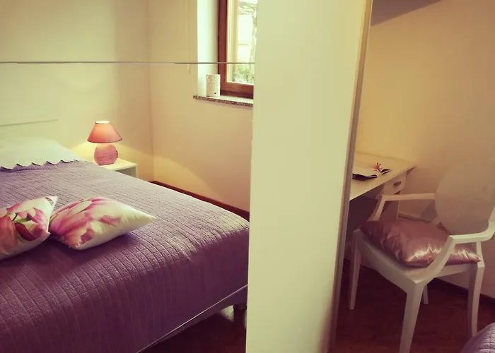 Kris With Private Entrance & Private Bathroom